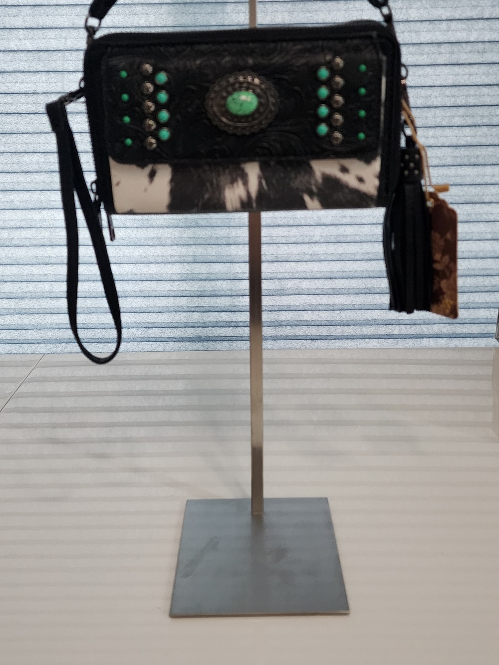 NWT Sam & Hadley Cowhide & Embossed Leather Crossbody w/ Turquoise Accents Black - Picture 4 of 15